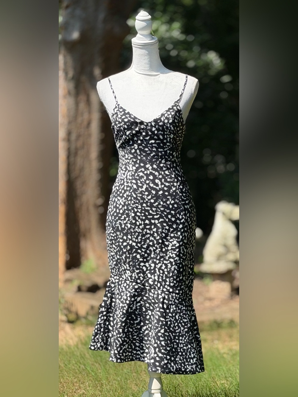 🦋 Keepsake Black & White Dress